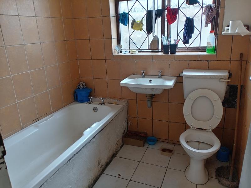 3 Bedroom Property for Sale in Mitchells Plain Central Western Cape